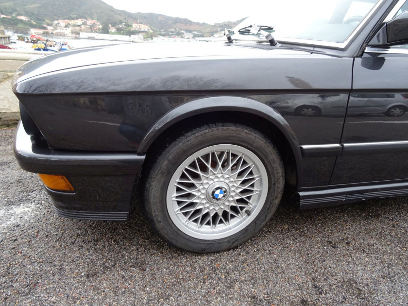 1986 BMW M5  No reserve