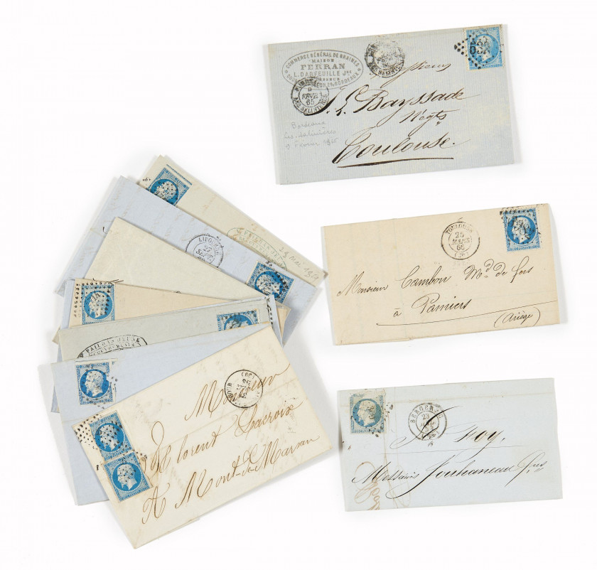 Ensemble de correspondances affranchies (1860) et timbres-poste d'usage courant. On y joint un petit lot de marques postales et des...