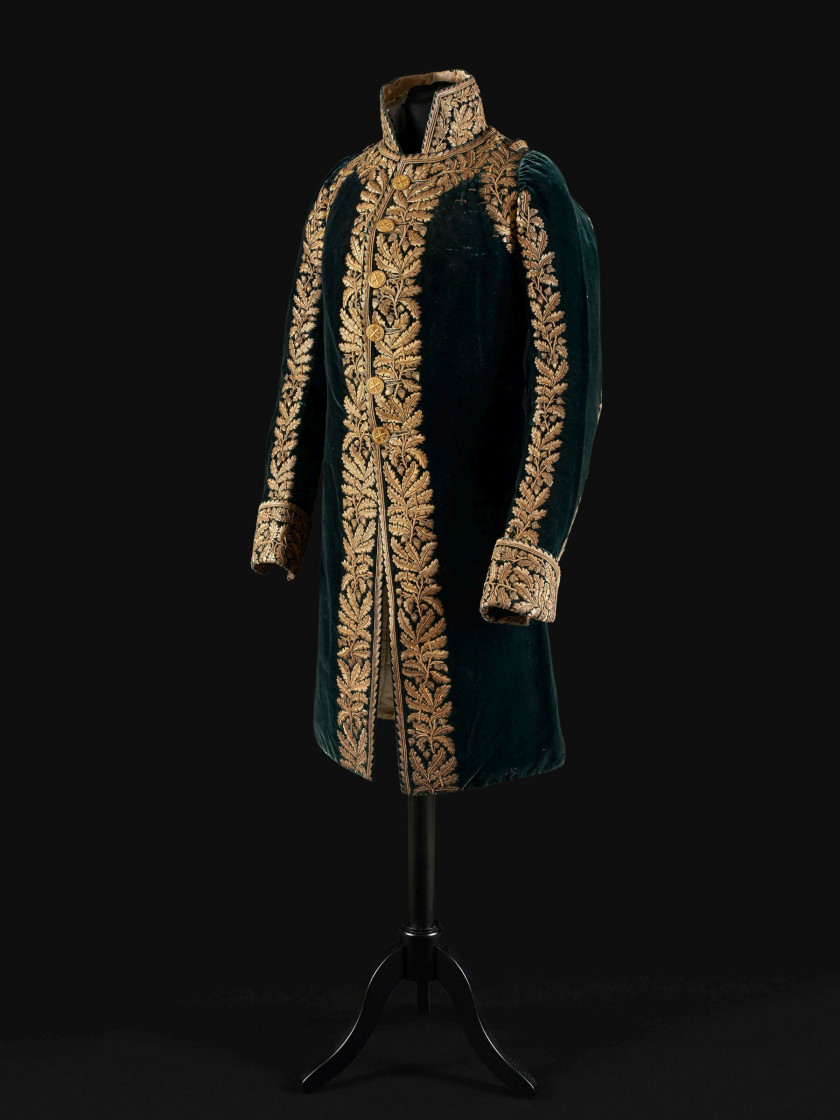 RARE HABIT DE L'UNIFORME DE CÉRÉMONIE DES MARÉCHAUX D'EMPIRE, DU COMTE DE L'EMPIRE NICOLAS-CHARLES OUDINOT