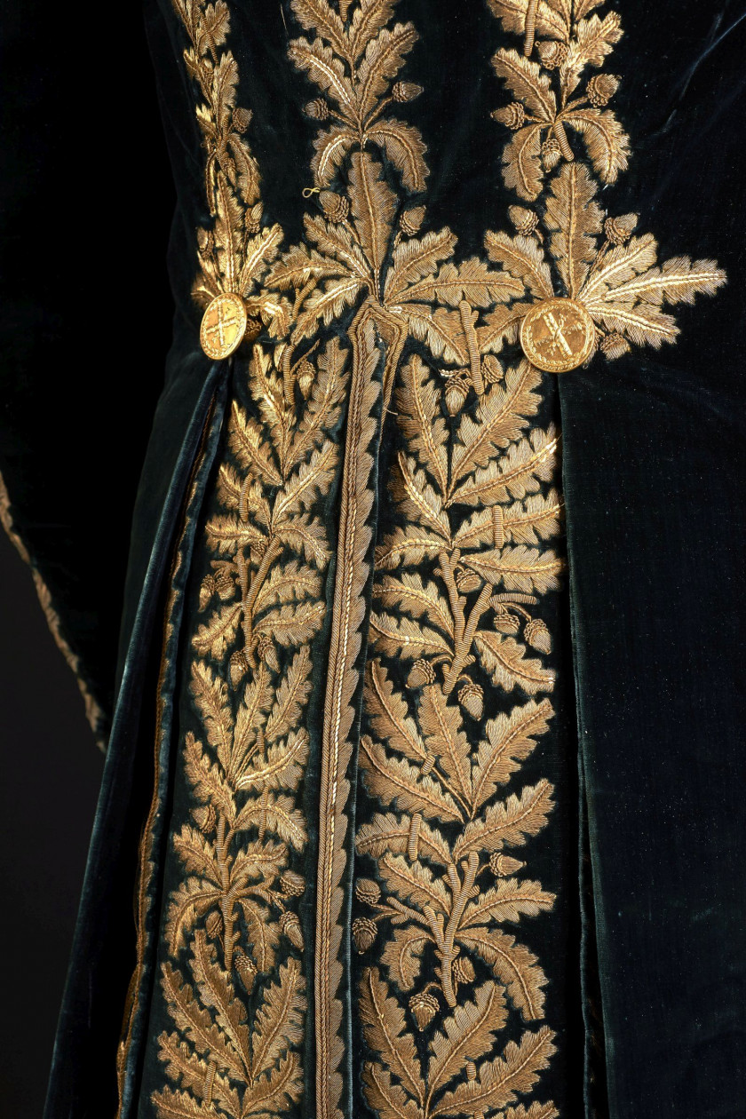 RARE HABIT DE L'UNIFORME DE CÉRÉMONIE DES MARÉCHAUX D'EMPIRE, DU COMTE DE L'EMPIRE NICOLAS-CHARLES OUDINOT