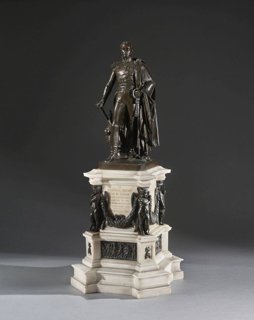 Jean-Baptiste-Joseph DEBAY, dit Jean De Bay ou Debay Fils (1802-1862) Le maréchal Oudinot Bronze à patine noire, piédestal en marbre...