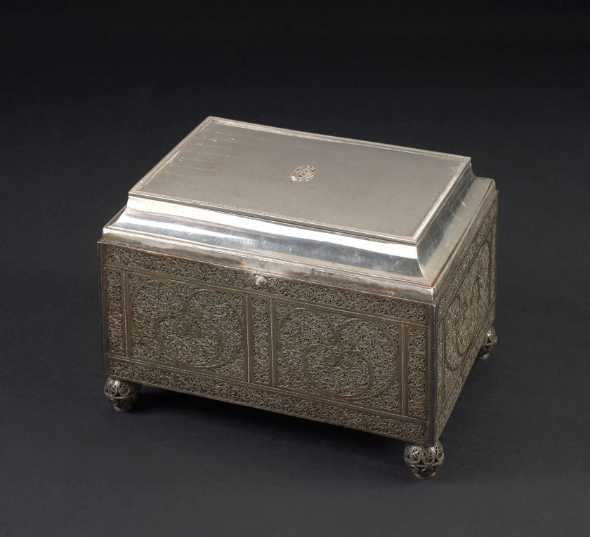 COFFRET RECTANGULAIRE EN ARGENT FILIGRANÉ