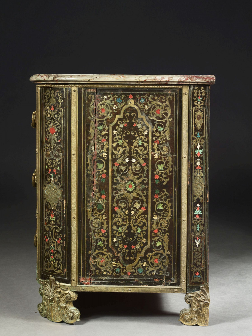 COMMODE D'ÉPOQUE LOUIS XIV, PARIS, VERS 1710-1715 Attribuée à Nicolas Sageot