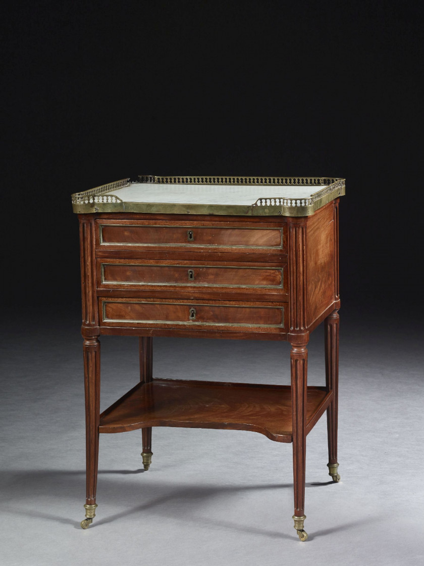 TABLE À ÉCRIRE EN CHIFFONIÈRE D'ÉPOQUE LOUIS XVI
