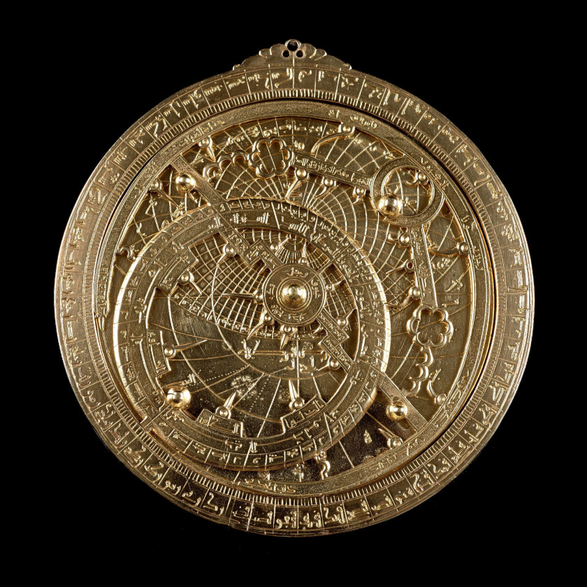 UN ASTROLABE, XIVe SIÈCLE Signé 'Fait par Ahmad ibn Abû 'Abd Allâh al-Qurtûbî al-Yamani à Tudela année 737 Hijra [=1336/37 l'ère chr...