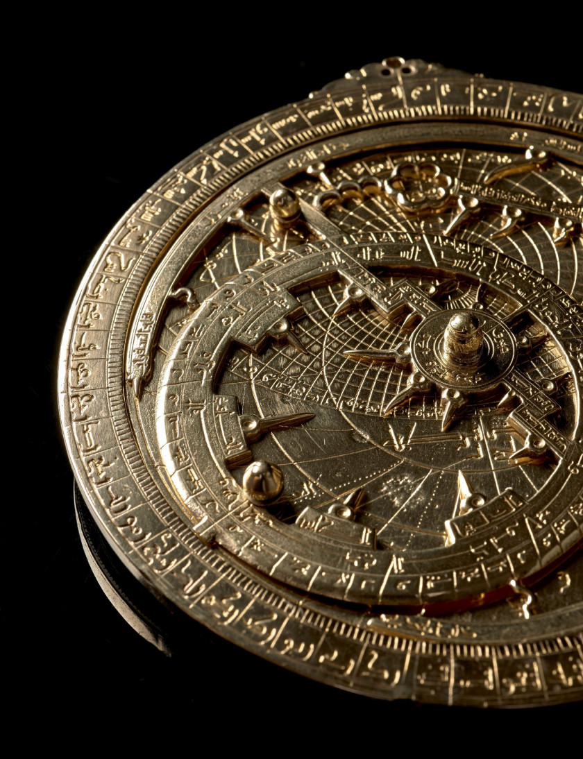 UN ASTROLABE, XIVe SIÈCLE Signé 'Fait par Ahmad ibn Abû 'Abd Allâh al-Qurtûbî al-Yamani à Tudela année 737 Hijra [=1336/37 l'ère chr...