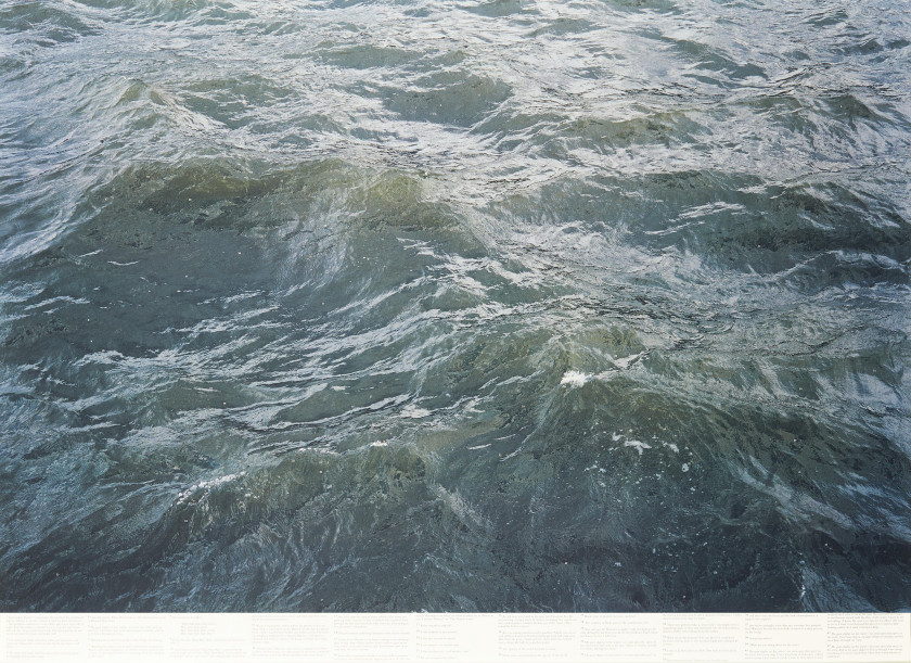 Roni HORN Né en 1955 Still Water (The River Thames, for Example) Image A : In the waiting room of a doctor's office / Image F : Reme..