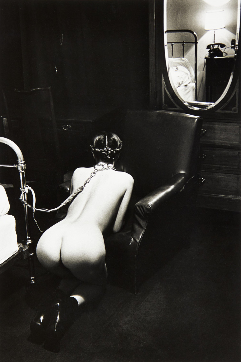 Helmut NEWTON 1920-2004 Hotel Room, Place de la République, Paris - 1976 Épreuve argentique d'époque (1976)