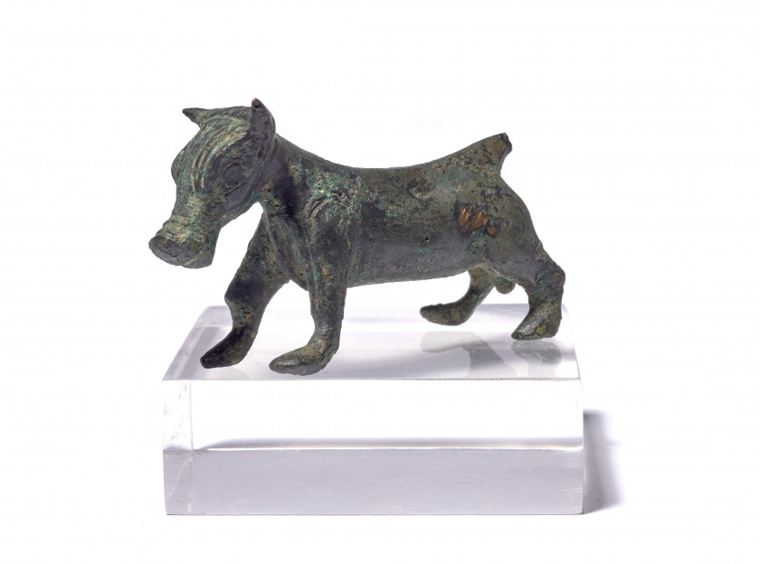 TAUREAU EN BRONZE, ART GREC GÉOMETRIQUE OU ANATOLIEN, VERS LE 7e SIÈCLE AV.J.C.