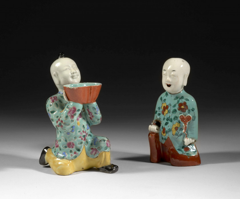 DEUX HOHO EN PORCELAINE EMAILLÉE TURQUOISE, CORAIL ET JAUNE, CHINE, DYNASTIE QING, ÉPOQUE JIAQING (1796-1820)