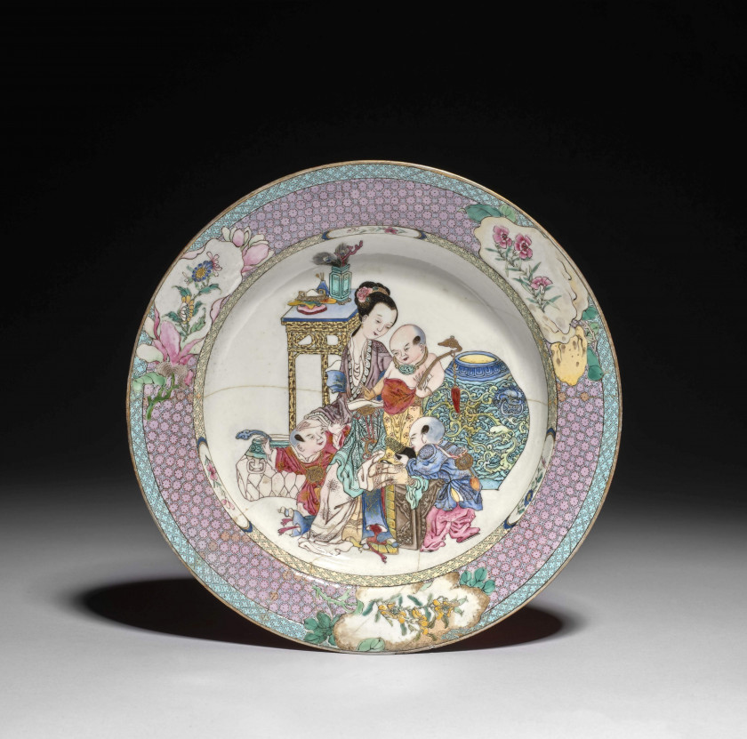 COUPE EN PORCELAINE FAMILLE ROSE, CHINE, DYNASTIE QING, ÉPOQUE YONGZHENG (1723-1735)