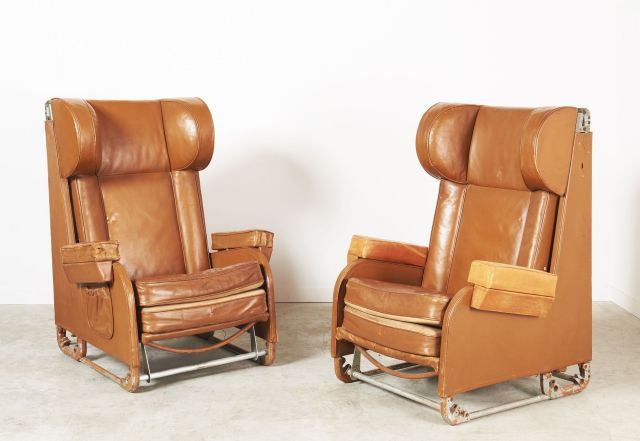 LATECOERE 631  Rare paire de fauteuils en cuir