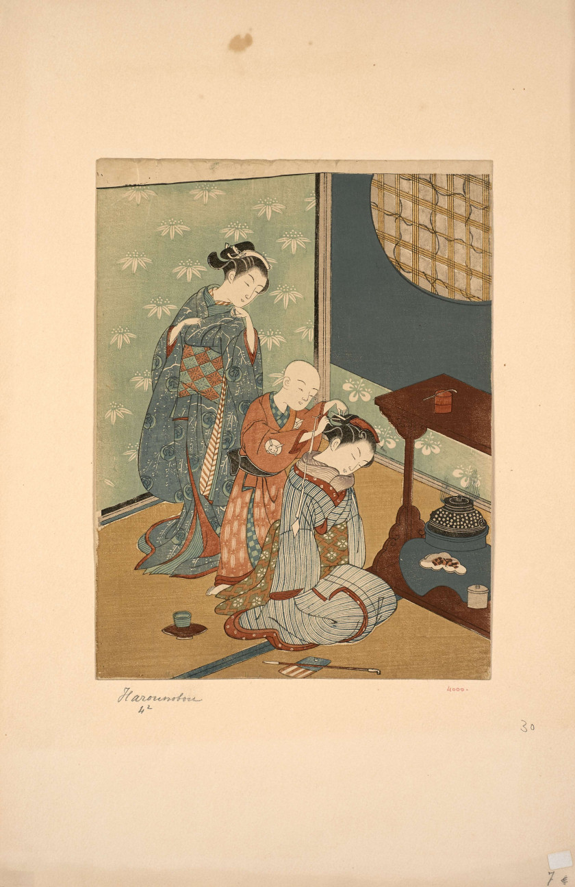 Suzuki HARUNOBU (1725-1770) Geisha regardant un enfant coiffer une autre geisha, de la série des Huit vues du petit salon, pluie noc...