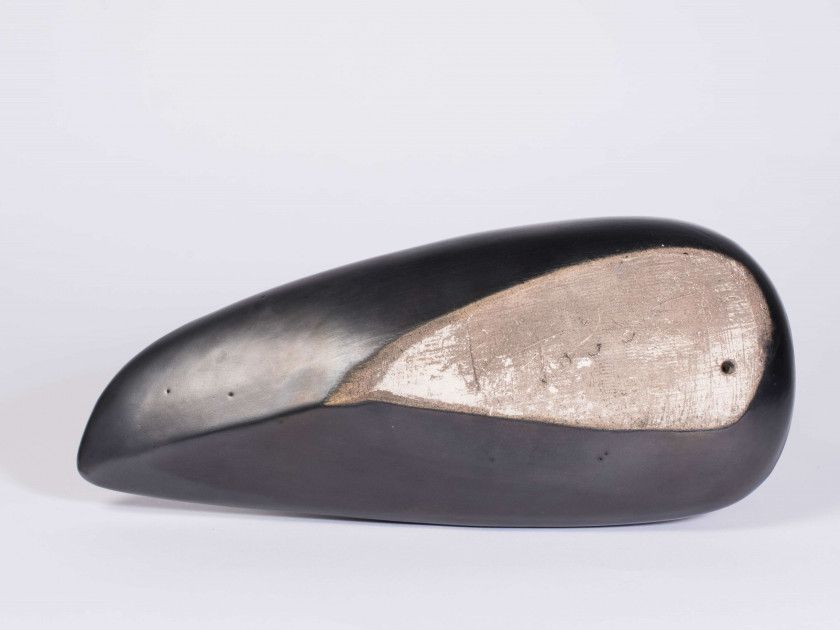 Georges JOUVE (1910-1964) Coupe - Circa 1950 Céramique émaillée noir