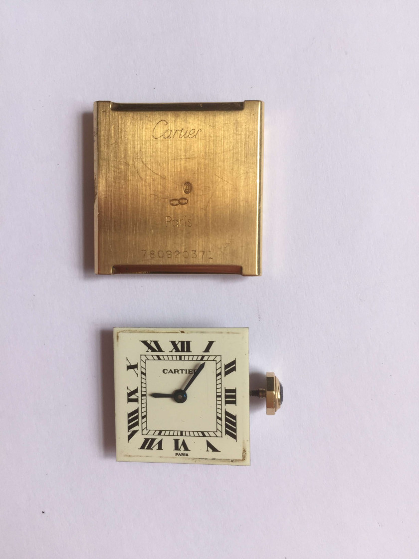 CARTIER  Tank, n° 780920371