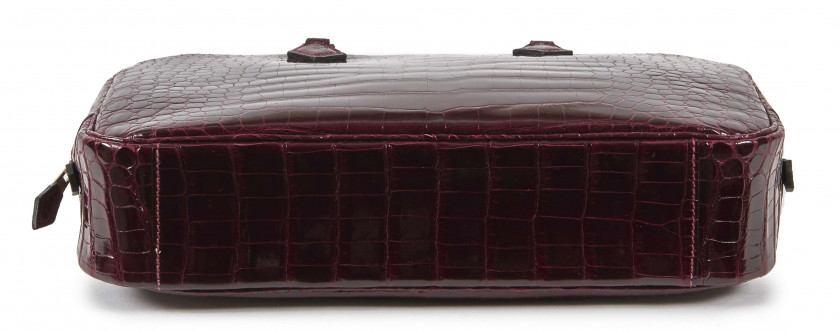 HERMÈS 2006  Sac PLUME ÉLAN 28 Crocodile d'estuaire lisse bordeaux (Crocodylus porosus) II/B source R Garniture métal arge...