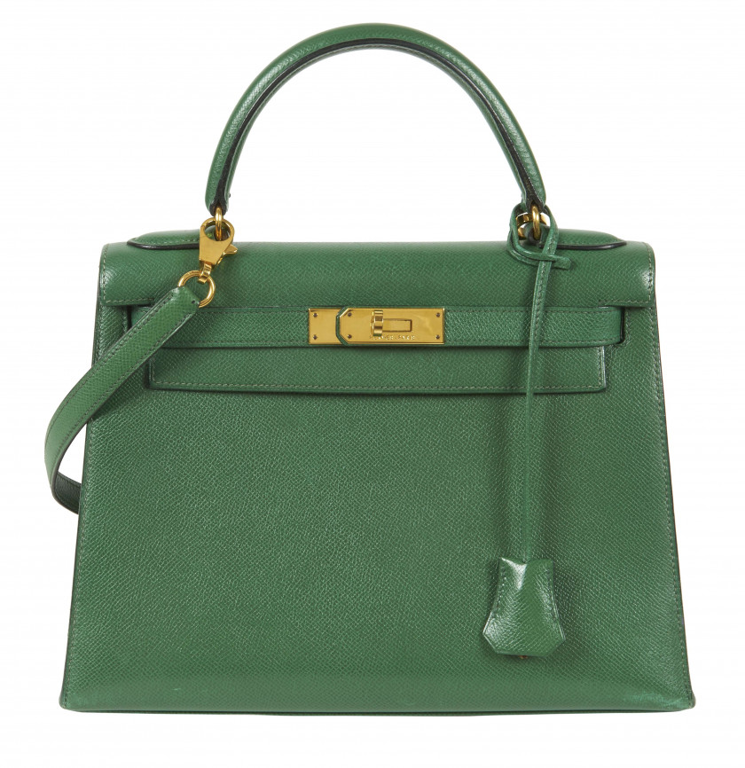 HERMÈS 1990  Sac KELLY Sellier 28 Veau Epsom vert Garniture métal plaqué or Deux bandoulières  KELLY Sellier 28 bag...