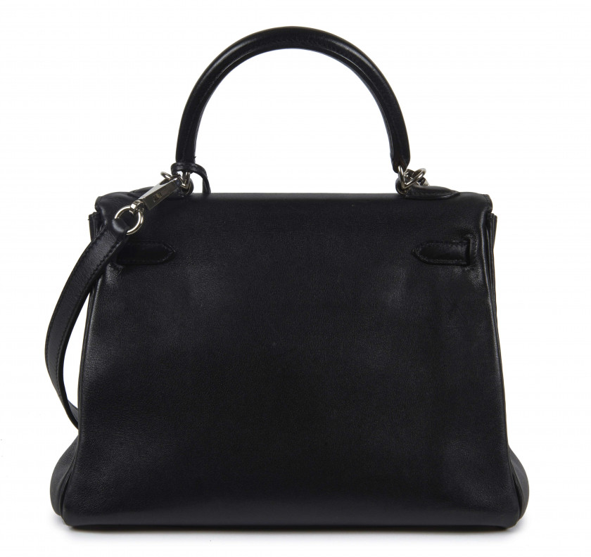 HERMÈS 2005  Sac KELLY Retourné 25 Veau Swift noir Garniture métal argenté palladié  KELLY Retourné 25 bag Black Swi...