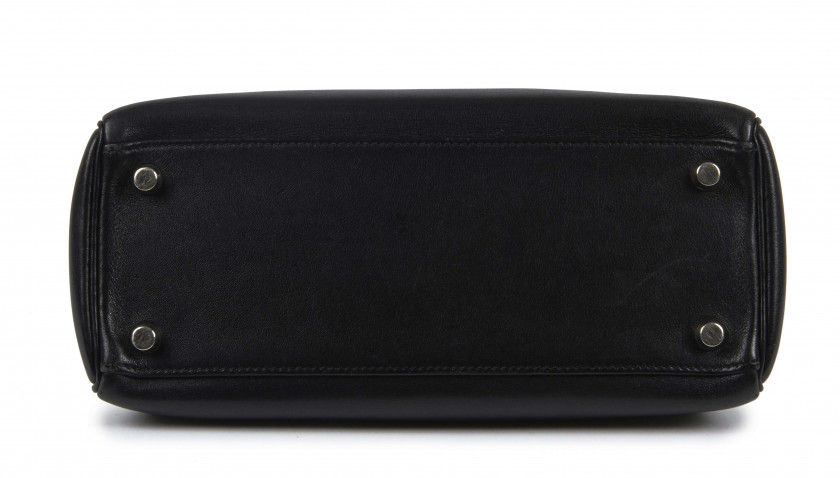 HERMÈS 2005  Sac KELLY Retourné 25 Veau Swift noir Garniture métal argenté palladié  KELLY Retourné 25 bag Black Swi...