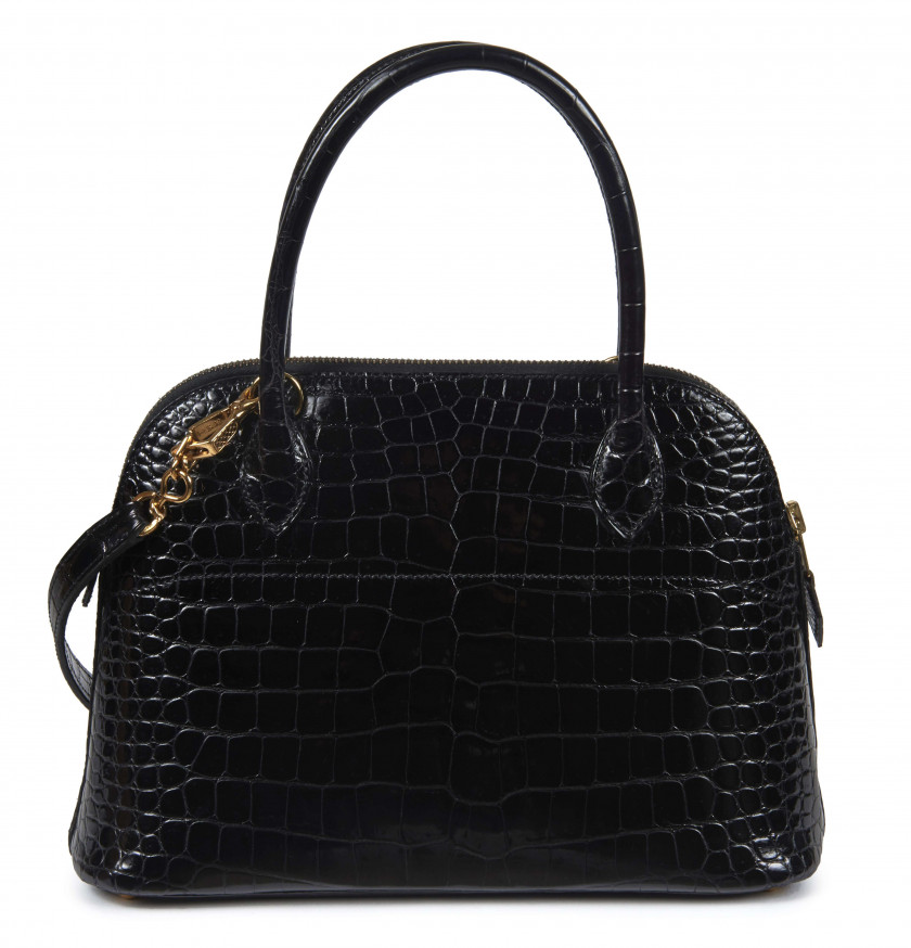 HERMÈS 1998  Sac BOLIDE 25 Crocodile d'estuaire noir (Crocodylus porosus) II/B Garniture métal plaqué or  BOLIDE 25 ba...