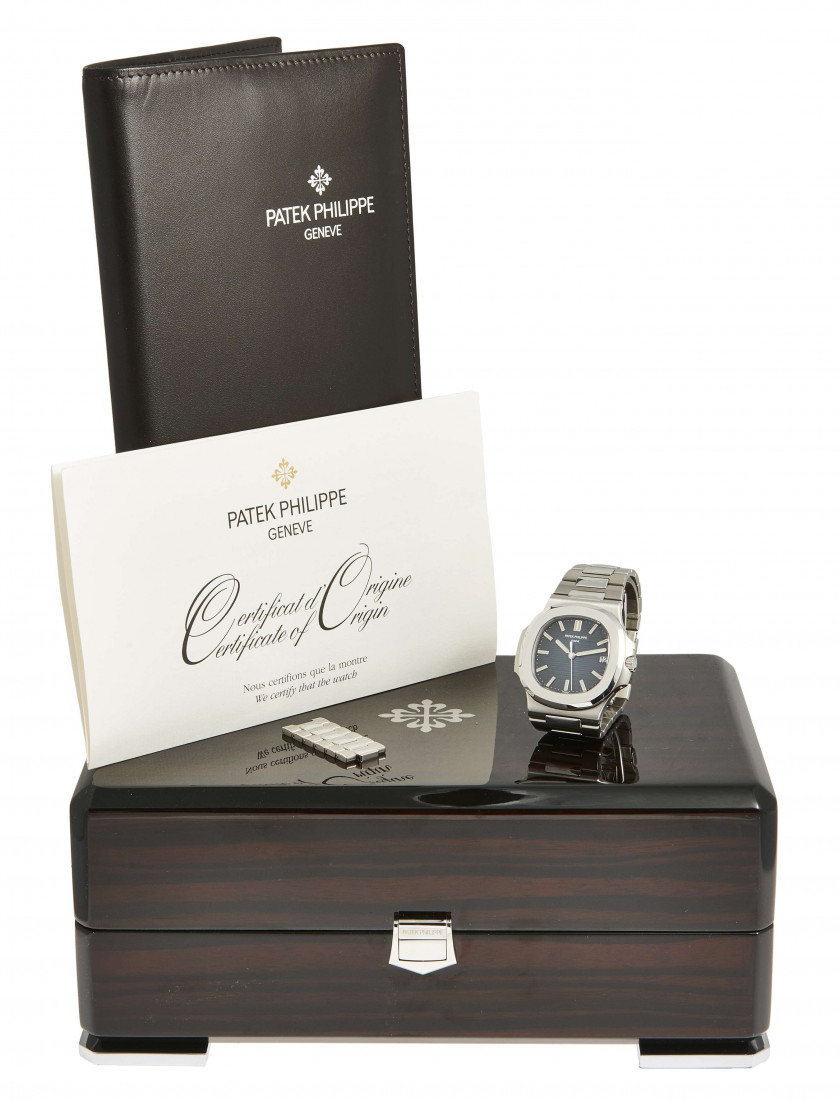 PATEK PHILIPPE  Nautilus, ref. 5711/1A, n° 5743319 / 4883775
