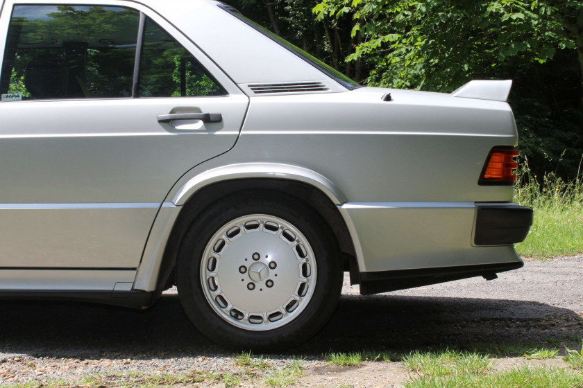 1989 Mercedes-Benz 190 2.5L 16S  No reserve