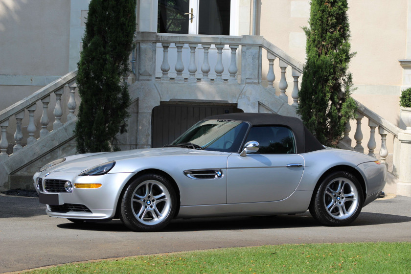 2001 BMW Z8 Carte grise françaiseChâssis n°WBAEJ11060AF79027- Vendue neuve en France- Entretien suivi- Superbe étatLivrée neuve en Fran