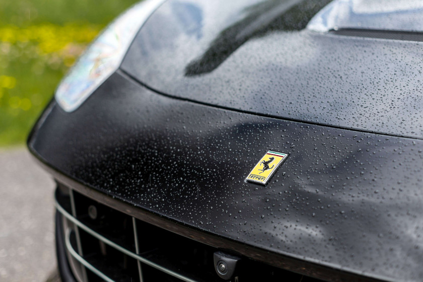 ¤ 2013 Ferrari F12