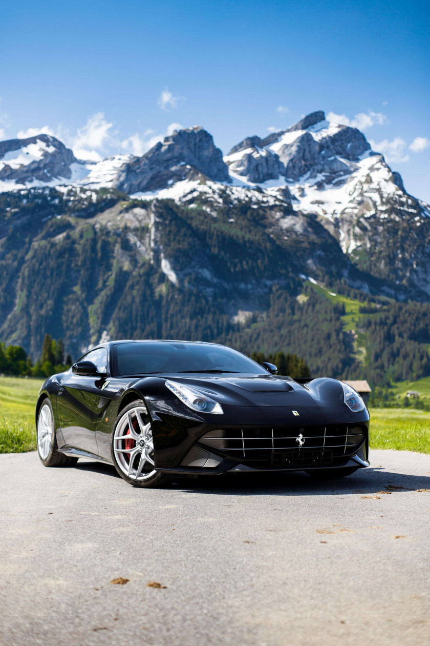 ¤ 2013 Ferrari F12