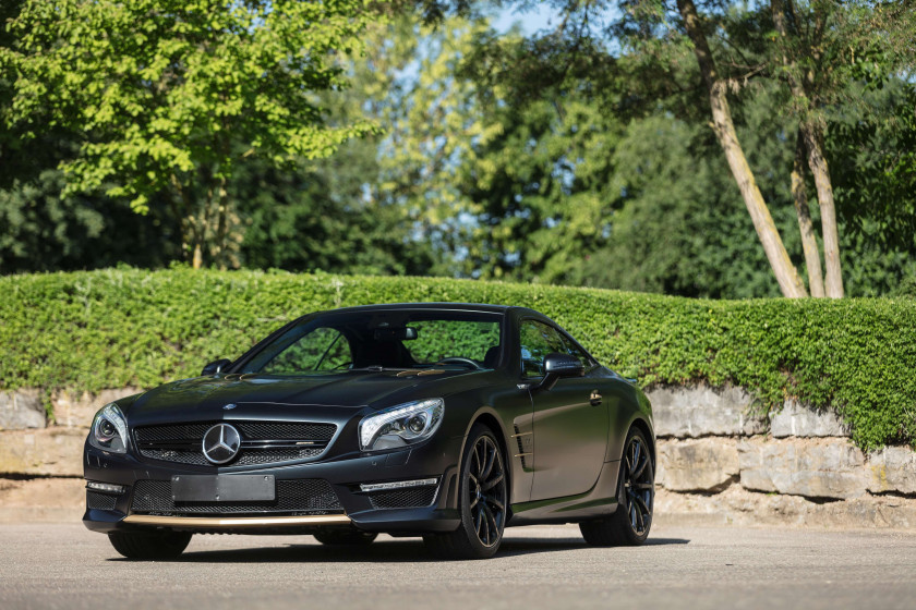 2015 Mercedes-Benz SL 63 AMG World Championship Collector's Hamilton Edition #19