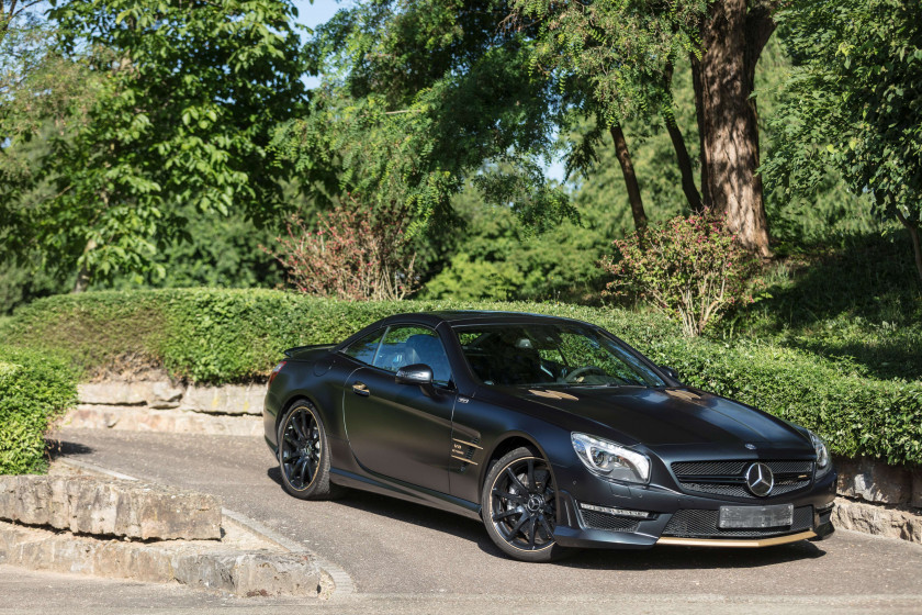 2015 Mercedes-Benz SL 63 AMG World Championship Collector's Hamilton Edition #19