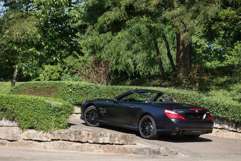 2015 Mercedes-Benz SL 63 AMG World Championship Collector's Hamilton Edition #19