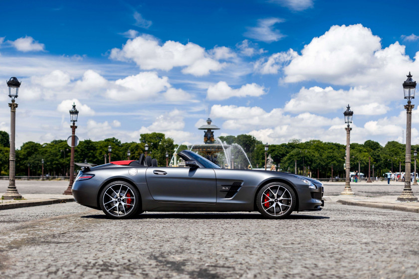 2014 Mercedes-Benz SLS GT AMG Roadster Final Edition