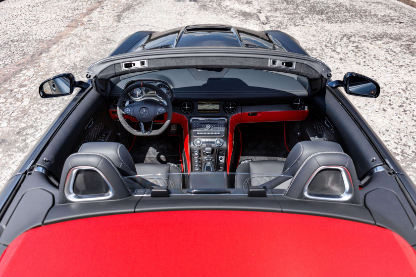 2014 Mercedes-Benz SLS GT AMG Roadster Final Edition