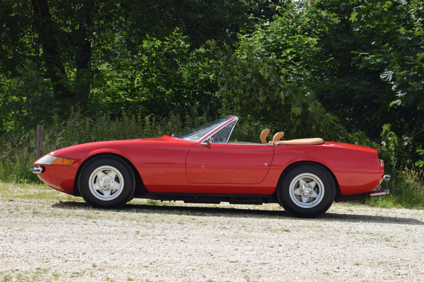 1970 Ferrari 365 GTB/4 Daytona Spider Conversion par Bacchelli & Villa en 1974 Titre de circulation anglaisChâssis n°12799- Convertie e