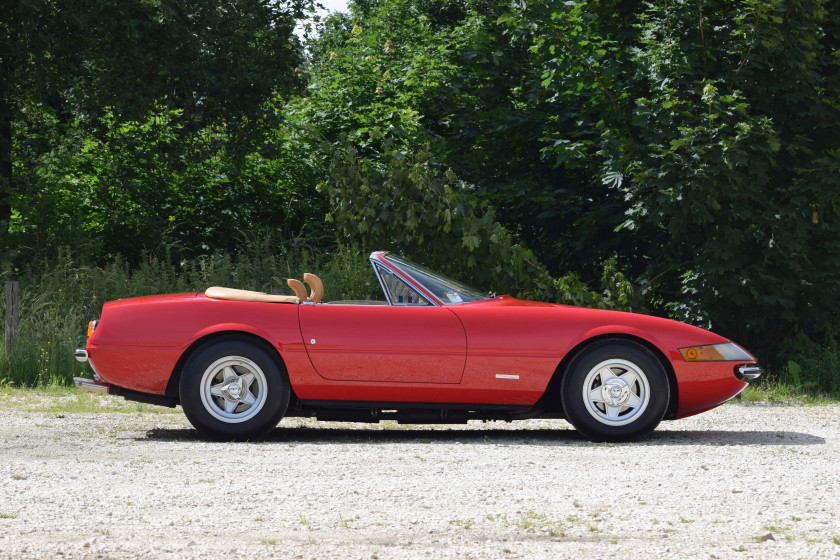 1970 Ferrari 365 GTB/4 Daytona Spider Conversion par Bacchelli & Villa en 1974 Titre de circulation anglaisChâssis n°12799- Convertie e