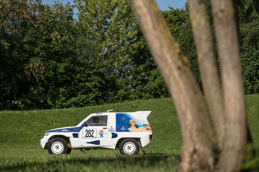 1989 Mitsubishi Pajero L040 Paris-Dakar  No reserve