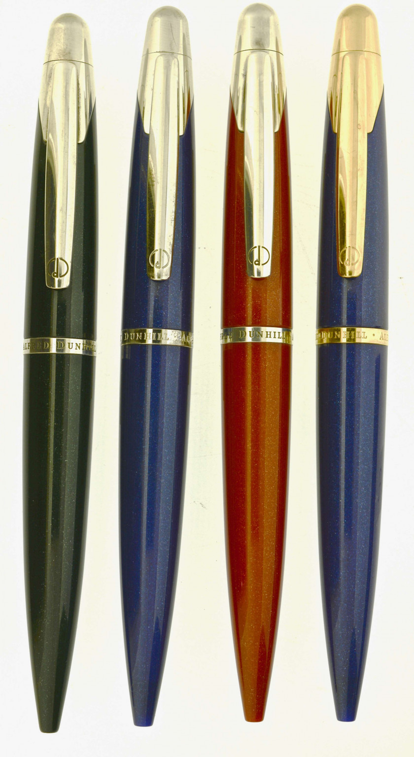 DUNHILL 4 stylos bille de la collection AD 2000.