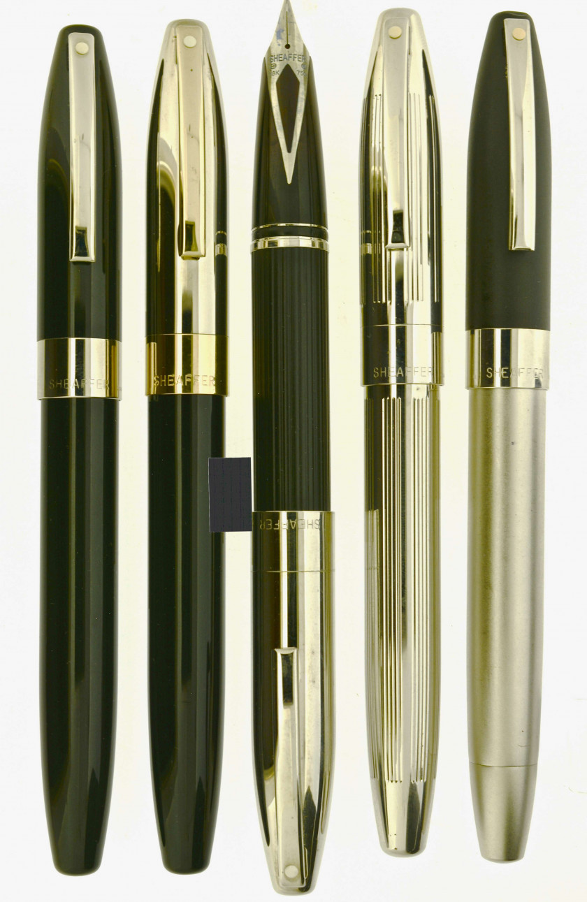 SHEAFFER Lot de 5 stylos plume de la collection Legacy. Plumes or 18 carats.