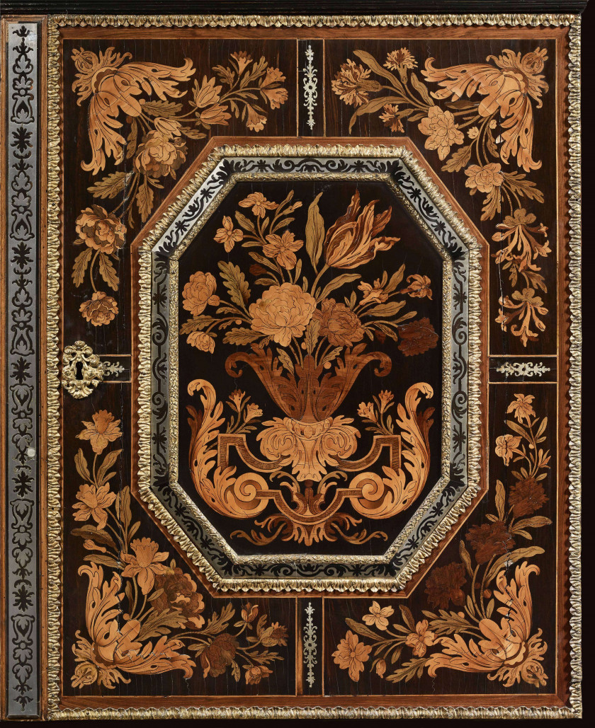 CABINET À DEUX CORPS D'ÉPOQUE LOUIS XIV, VERS 1680