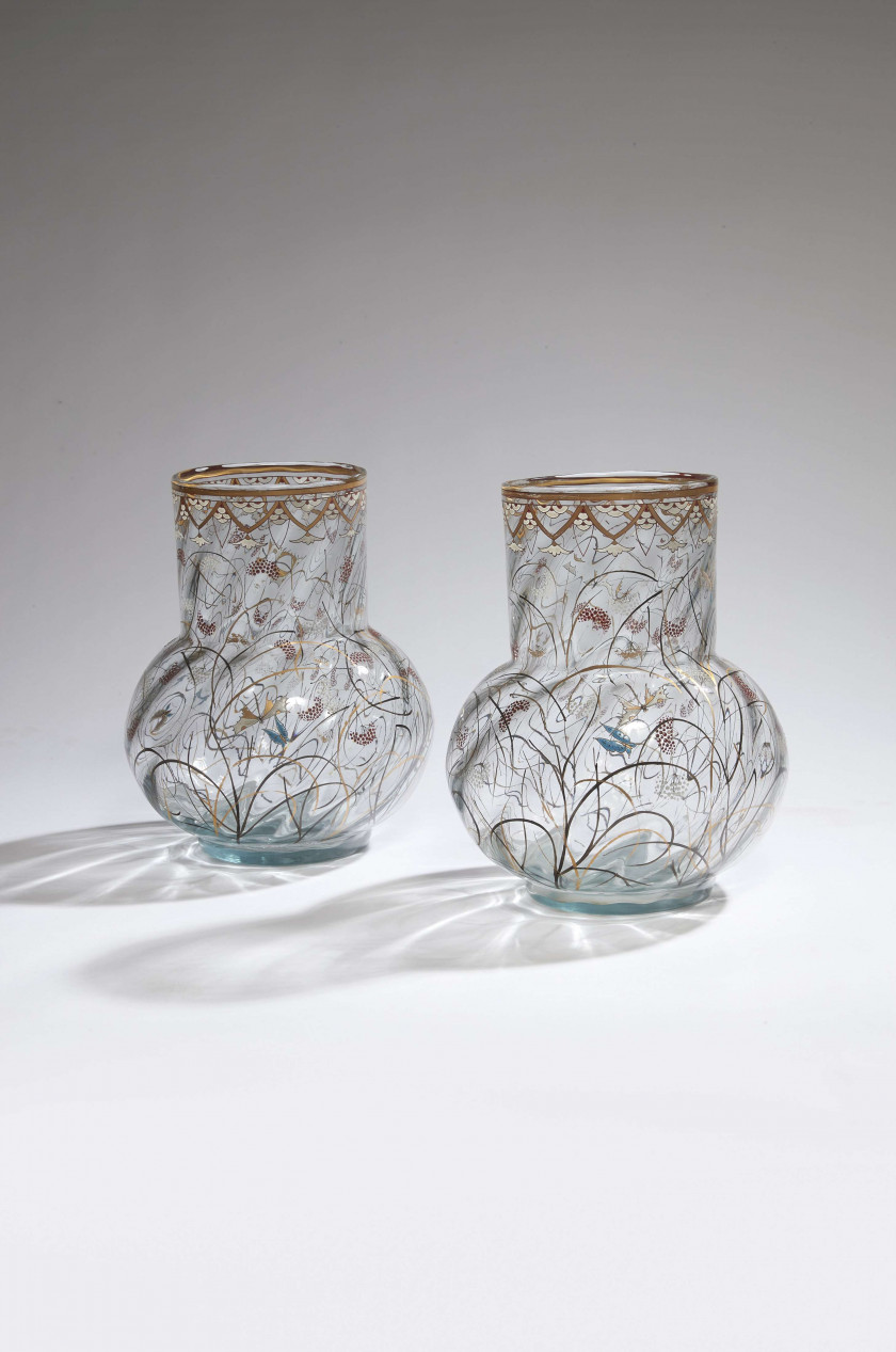 Emile GALLE 1846-1904 Paire de vases "Herbes et papillons" - Circa 1879