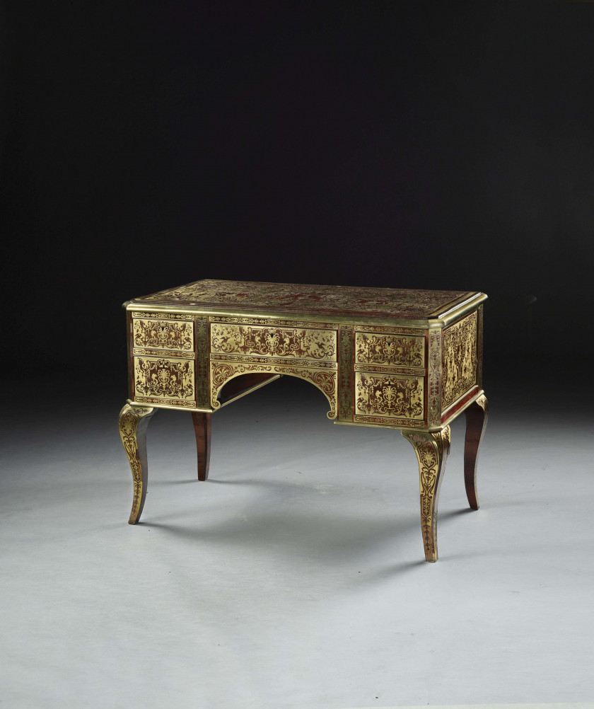 BUREAU MAZARIN DE STYLE LOUIS XIV, XIXe SIÈCLE La marqueterie dans le goût de Jean Bérain (1637-1711)