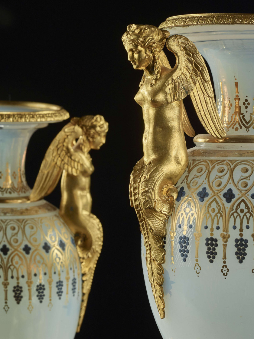 PAIRE DE VASES D'ÉPOQUE RESTAURATION