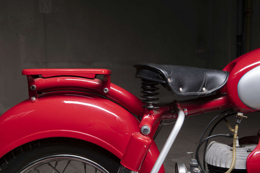 c.1955 MV Agusta 125 Pullman avec pare-jambes  No reserve - Sans réserve