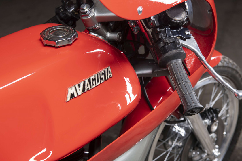 1975 MV Agusta 125 SE avec carénage  No reserve - Sans réserve