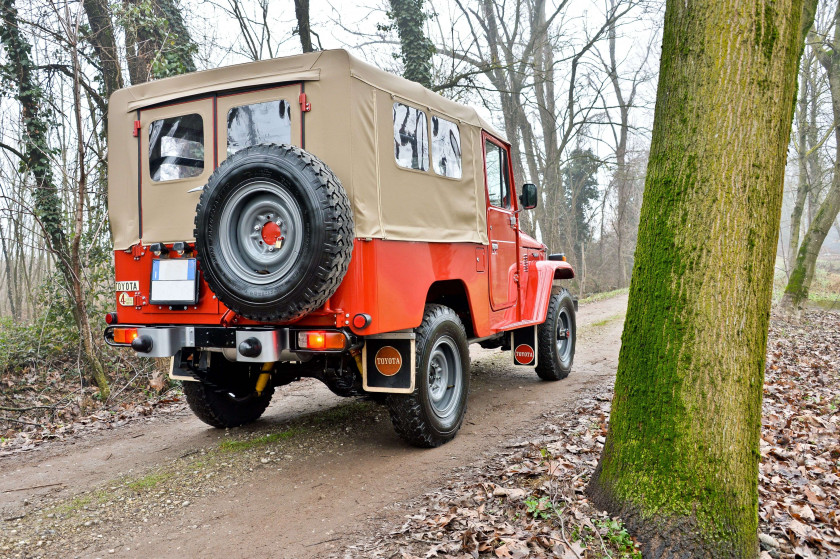 1984 Toyota Land Cruiser BJ 46 pick-up 8 places  No reserve