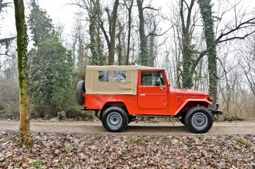 1984 Toyota Land Cruiser BJ 46 pick-up 8 places  No reserve