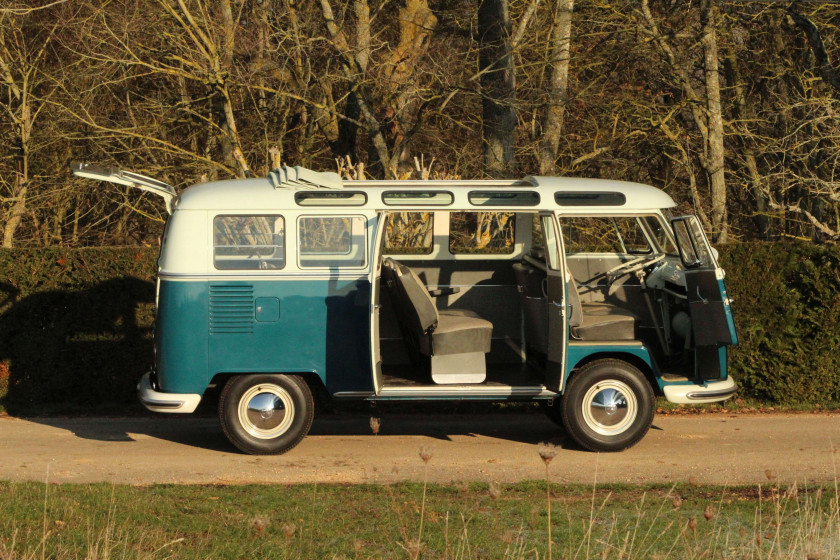 1964 Volkswagen Type 24 Combi "21 fenêtres"