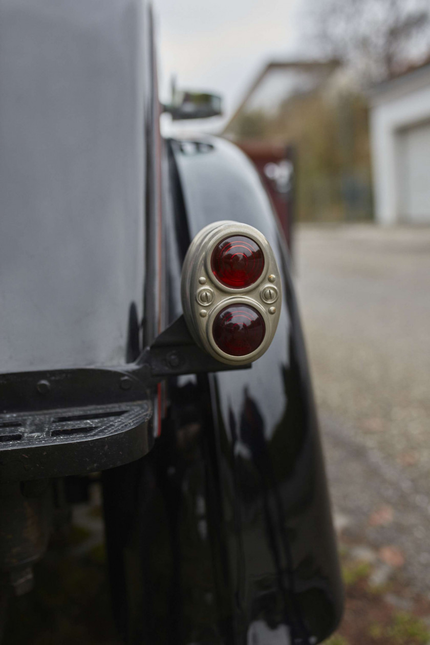 1929 Bugatti Type 44 Roadster par Frugier