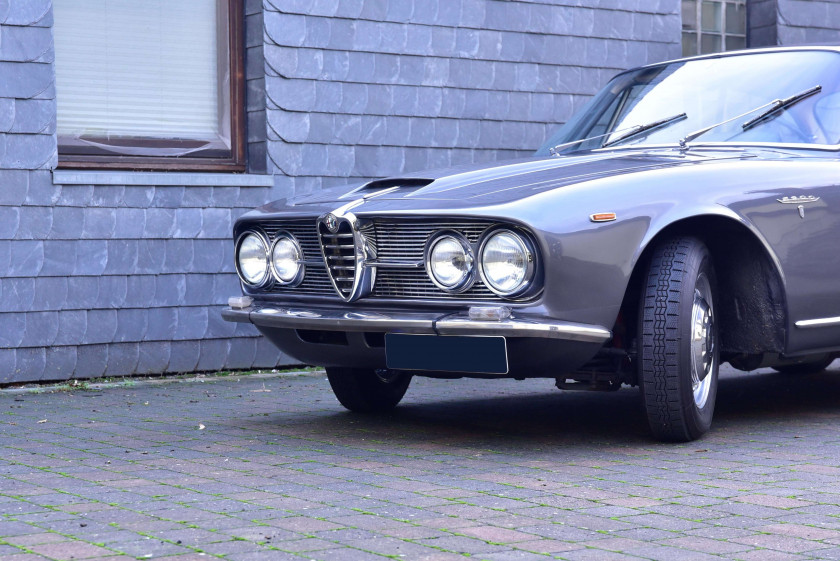 1966 Alfa Romeo 2600 Sprint  No reserve